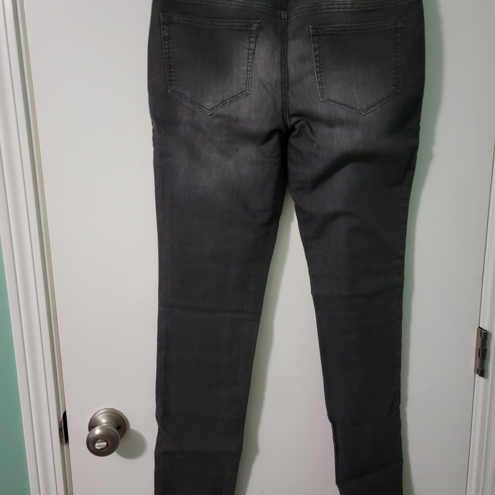 Jean - Picture 2 of 3